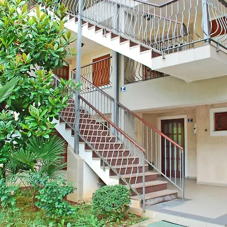 Branko With Free Parking Apartament Ičići