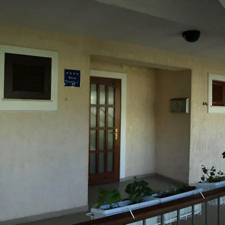 Apartment Branko With Free Parking Icici