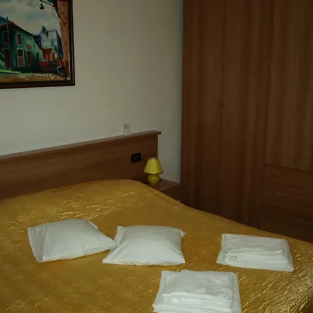 Branko With Free Parking Apartamento
