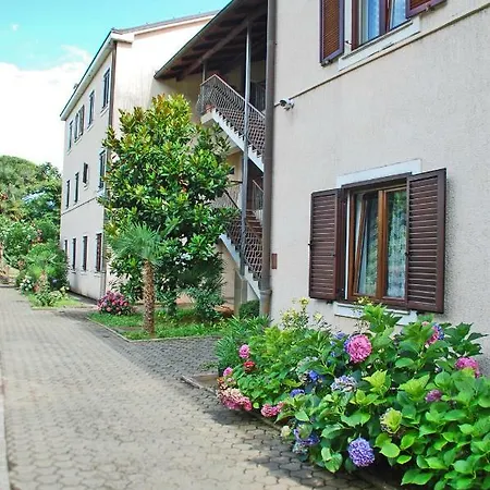 Branko With Free Parking Apartamento *