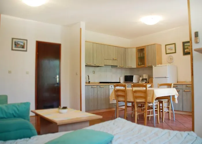 Branko With Free Parking *